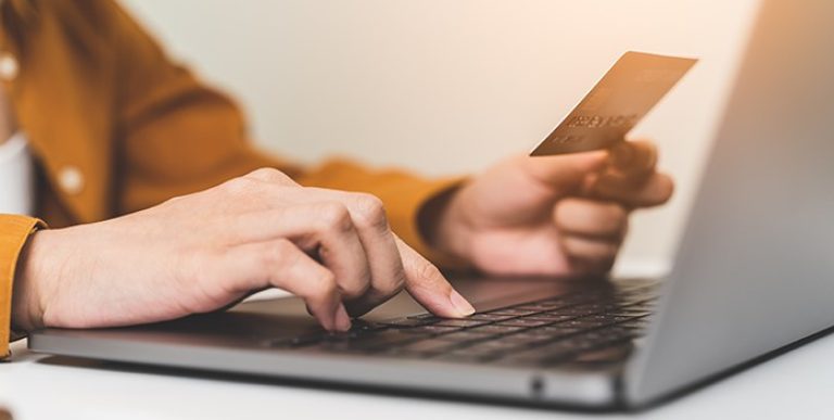 2023_Fraud_Friday_Online_Shopping_696x385